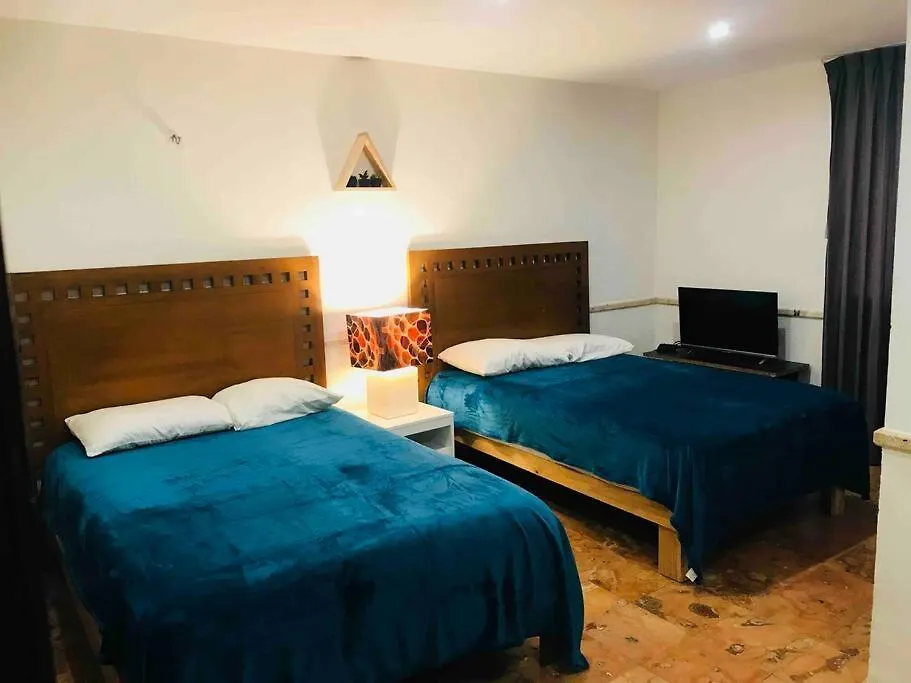 Comfortable And Central Cancun Apartment
