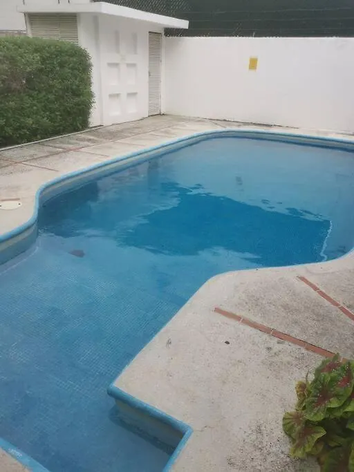 Comfortable And Central Cancun Apartment