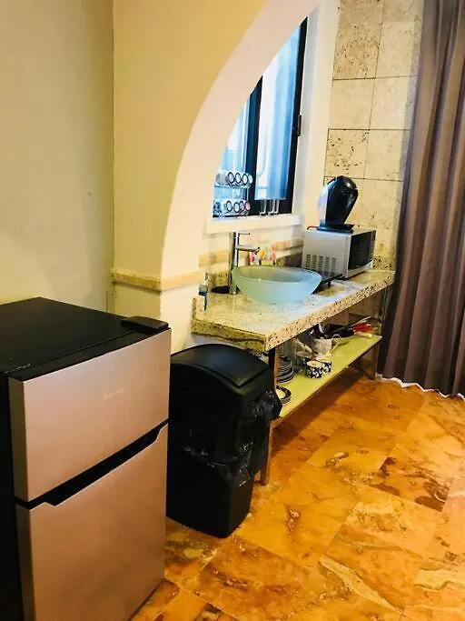 Comfortable And Central Cancun Apartment